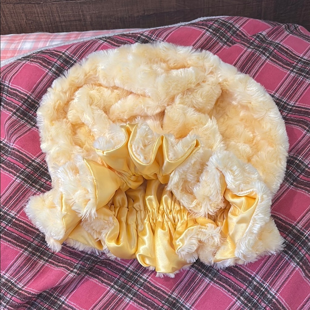 Faux Fur Bonnet in Yellow